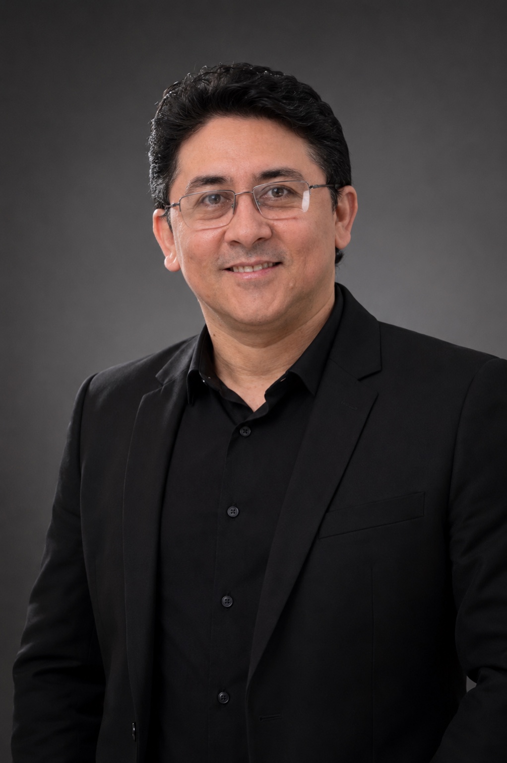 Retrato profissional de Paulo Rogério